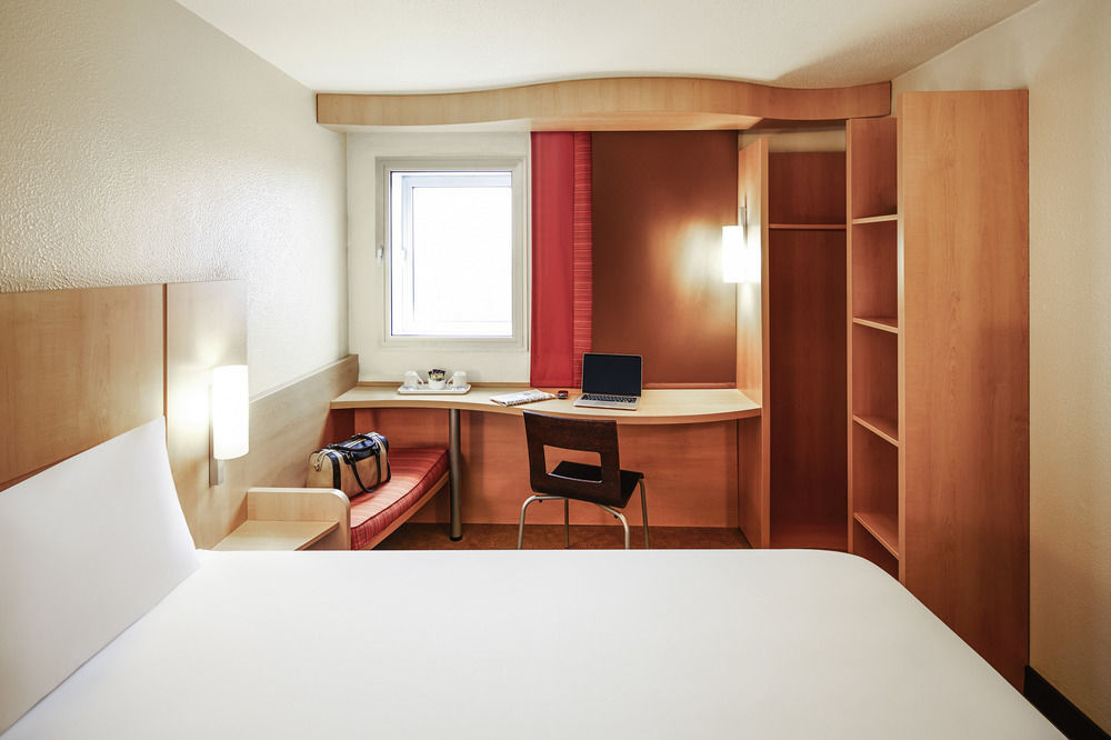Отель Ibis Birmingham Bordesley Экстерьер фото