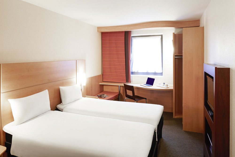 Отель Ibis Birmingham Bordesley Экстерьер фото